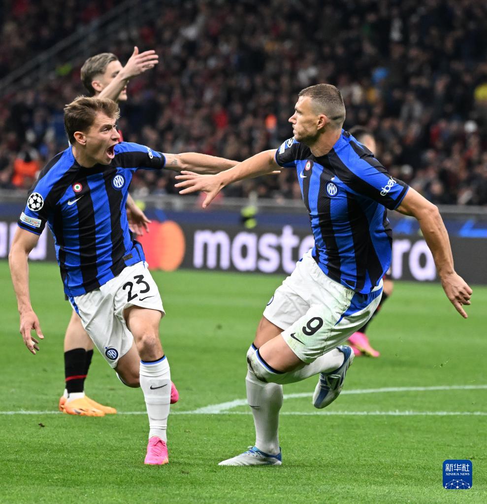 李霄鹏告别青岛海牛：战术调整与未来展望（李霄鹏离任青岛海牛：战术变革与前路思考）