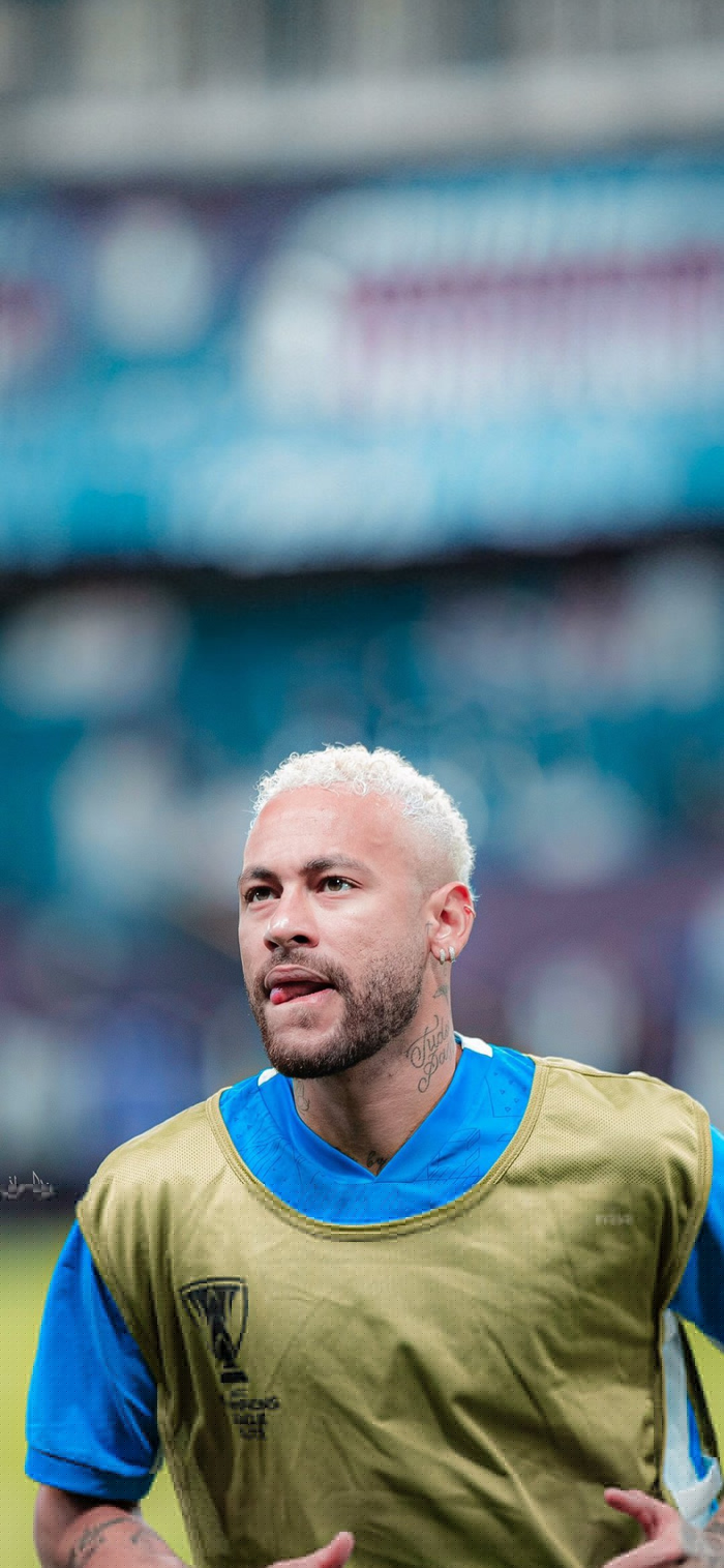 阿隆索：我现在不考虑帅位问题！萨拉赫：凯恩也曾10场进球荒！（阿隆索称暂不谈帅位，萨拉赫：凯恩也经历过10场进球荒）