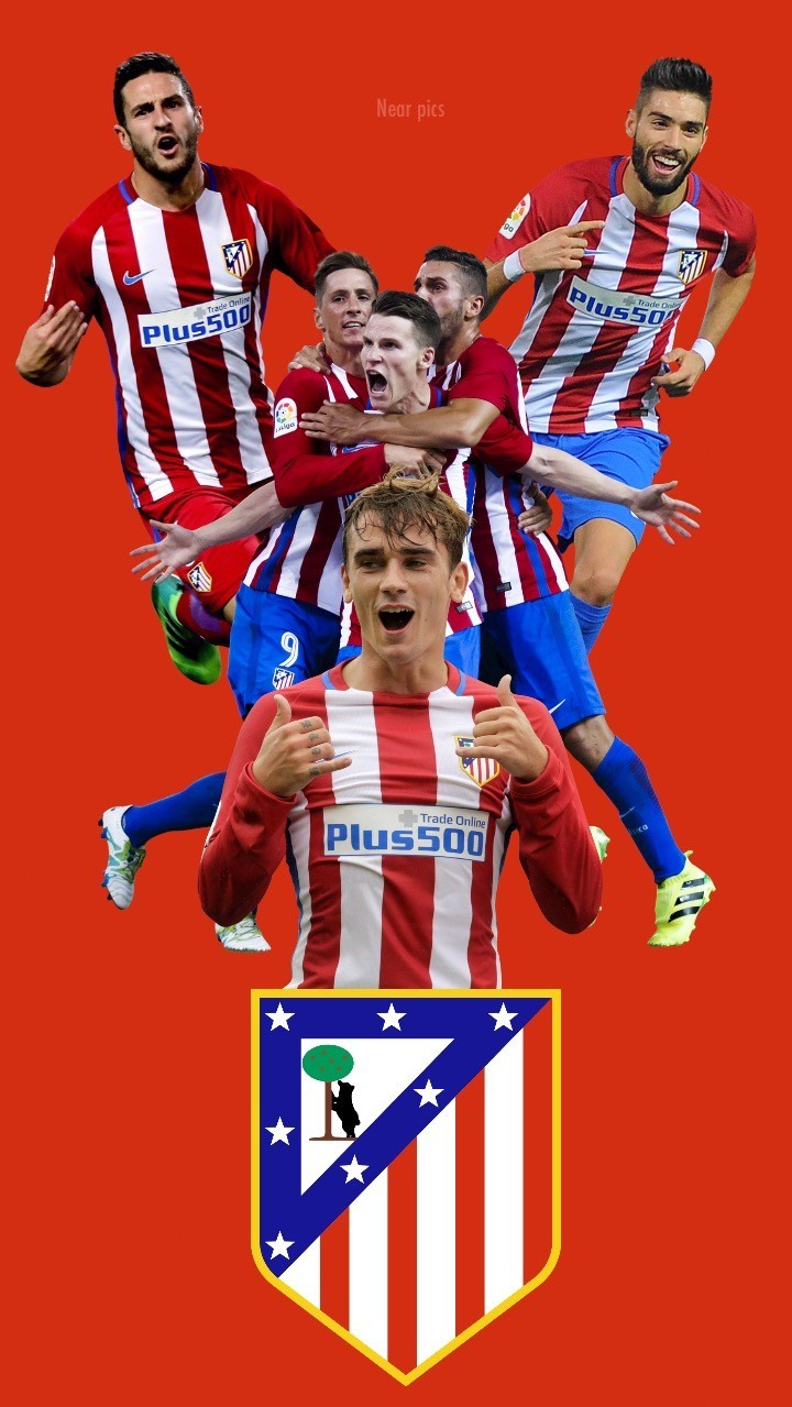 记者：世界杯抽签仪式开始前，大力神杯已经抵达华盛顿