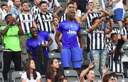 莱万完成欧洲五大联赛500场里程碑，打进389球仅次梅罗（莱万五大联赛500场达成：389球仅逊梅罗）