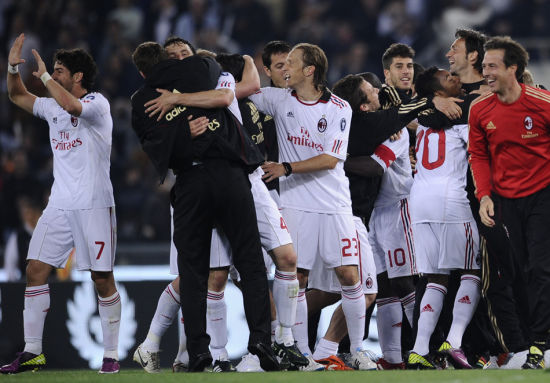 勇士防守体系改善，末节失误明显减少（勇士防守架构升级，末节失误大幅下降）